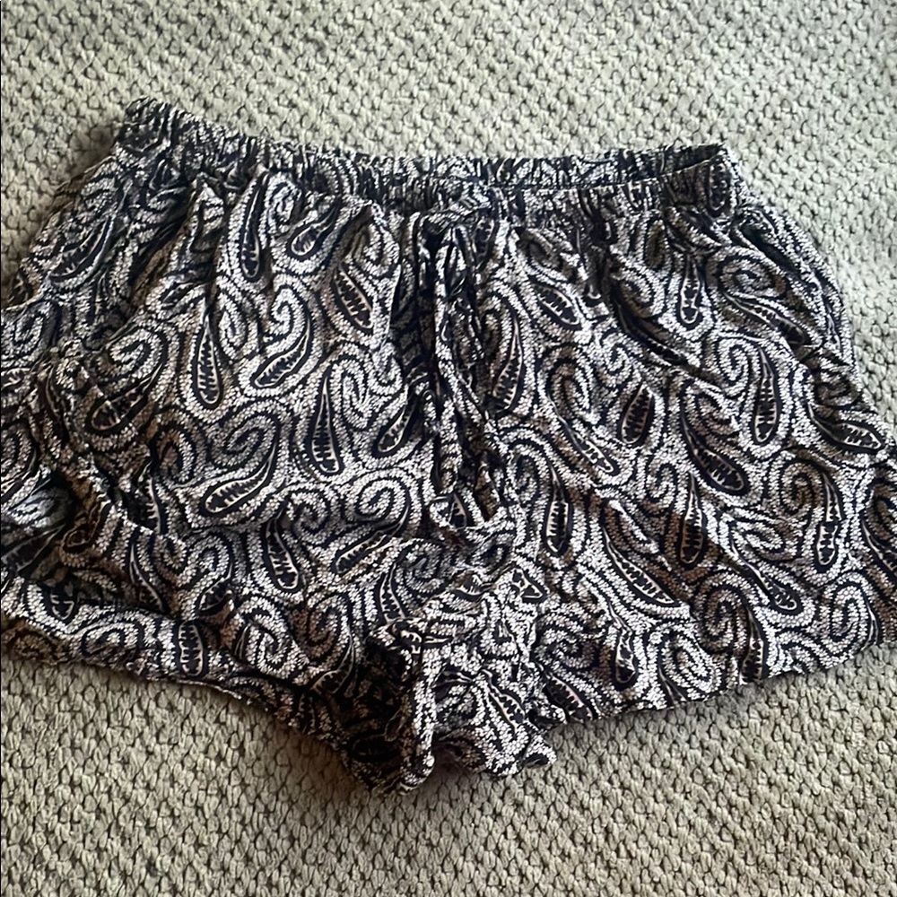 Brandy Melville Black and Cream Paisley Shorts